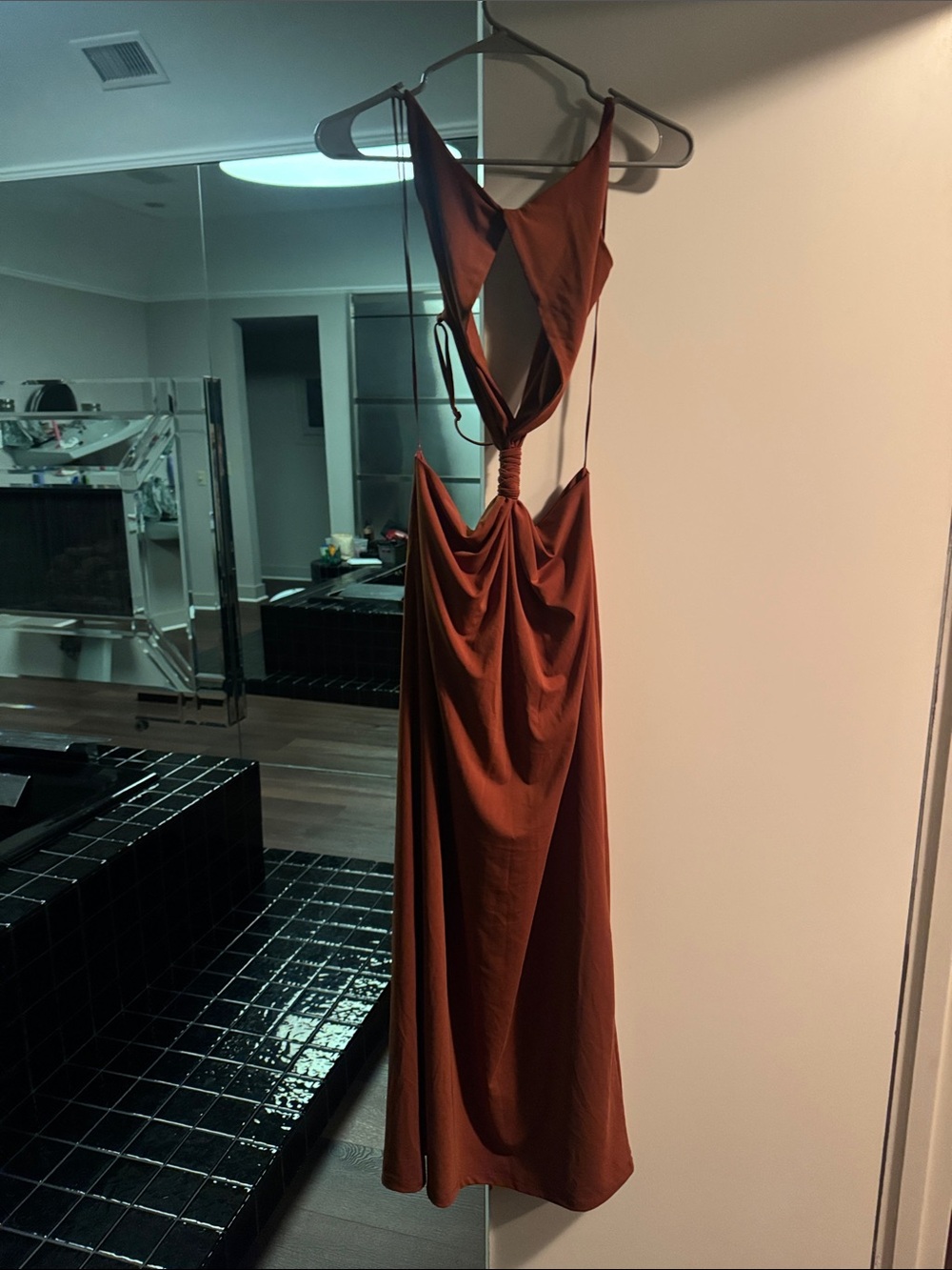 Viral Zara brown Cut Out Maxi Dress Size S - Picture 6 of 6